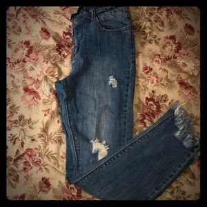 Size small forever 21 ripped jeans